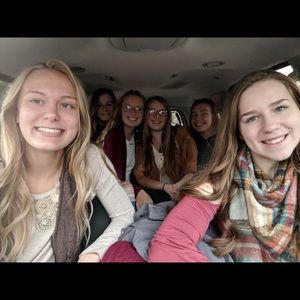 Meet your Posher, Marissa